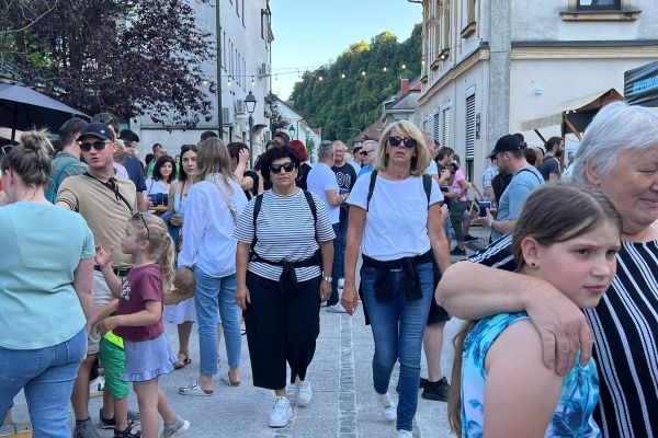 festival-piva-040C5DB8E8-333D-EA6E-8D0D-4E356B3A6955.jpg