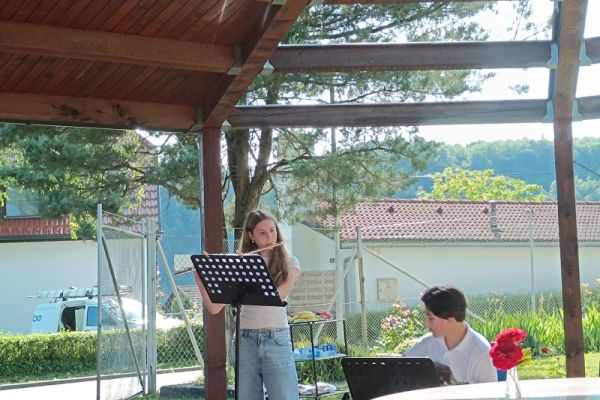 ura-slovenscine-022164B3F4-66C1-61CE-911E-5FF2F346B6C4.jpg