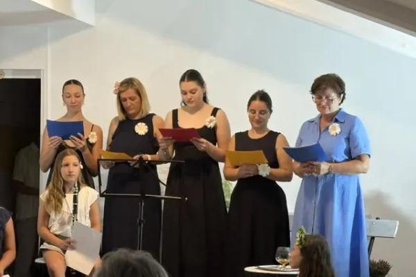 recital-senovo-11F63FF586-500A-9237-EBF3-1AE4650087F0.webp