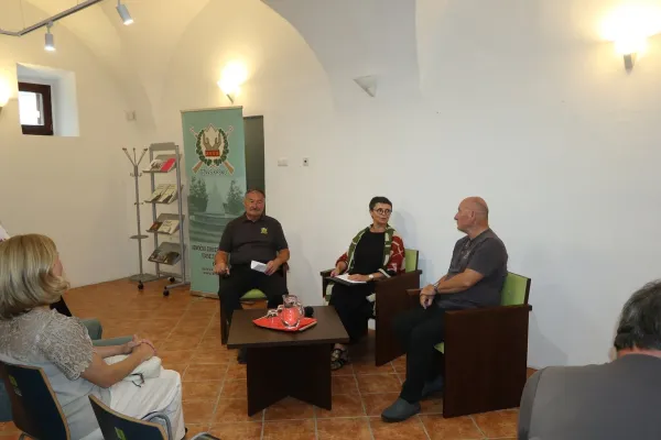 razstava-o-osamosvojitveni-vojni-mestni-muzej-krsko-12A4212EDF-EC91-AEFC-3EF8-00D93C268257.webp