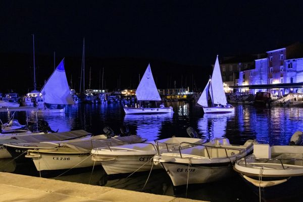 fotografija-losinj-anita-radkovic-187082BB6E-31DD-3F8E-2636-67FC6AEF0EDA.jpg