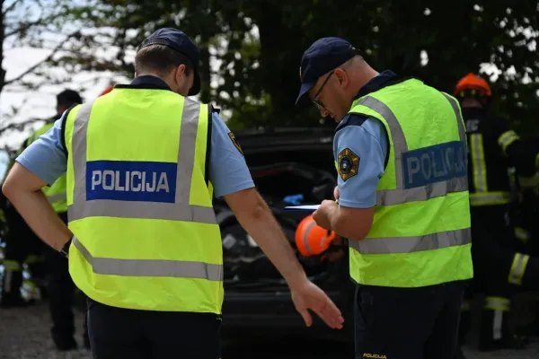 resevalna-vaja-lisca-326CA3EB9E-5A53-5151-E134-4E3FF8C85441.webp
